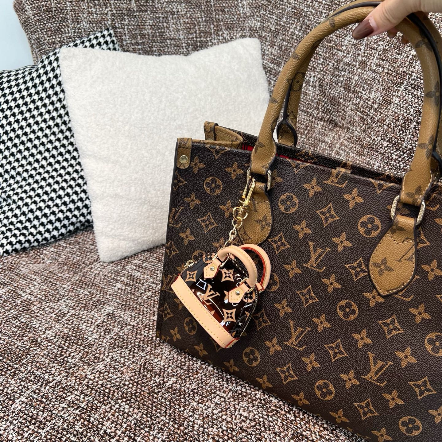 Cube Bag Charm (Cherry Edition)