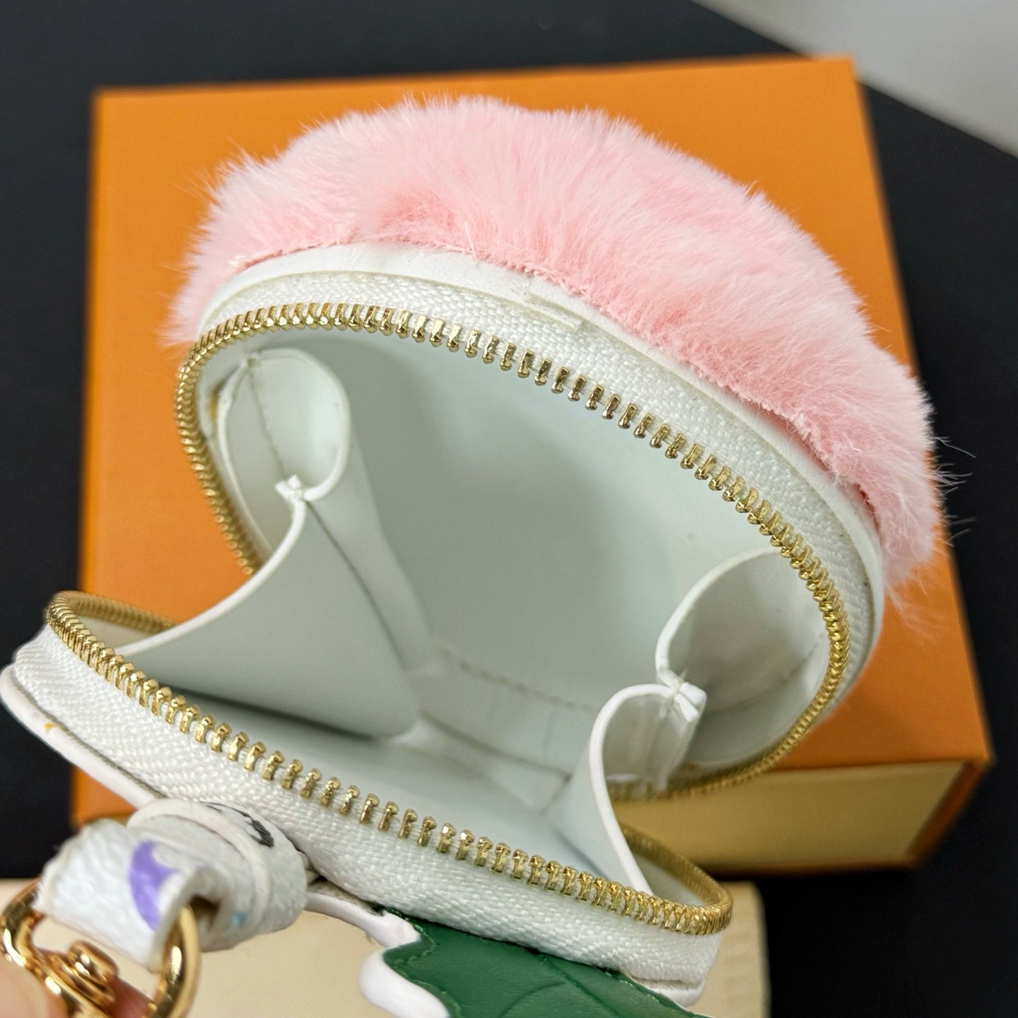 Acorn Pouch