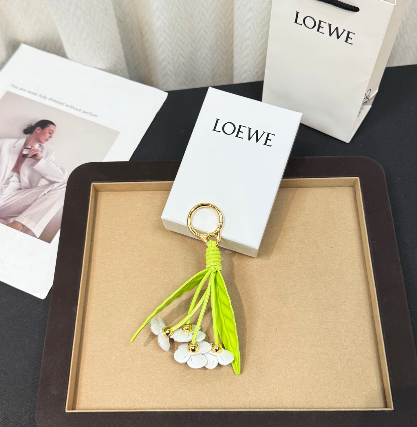 Chamomille flower charm in classic calfskin