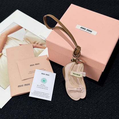 Ballet leather keychain trick