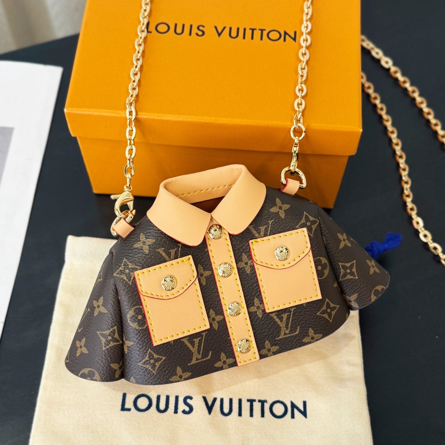 Mini shirt bag