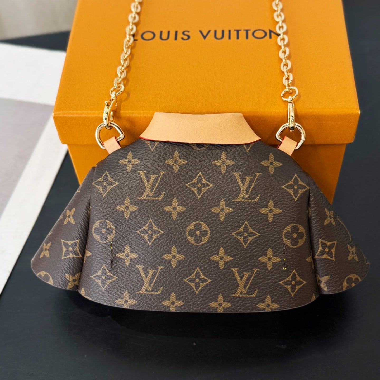 Mini shirt bag