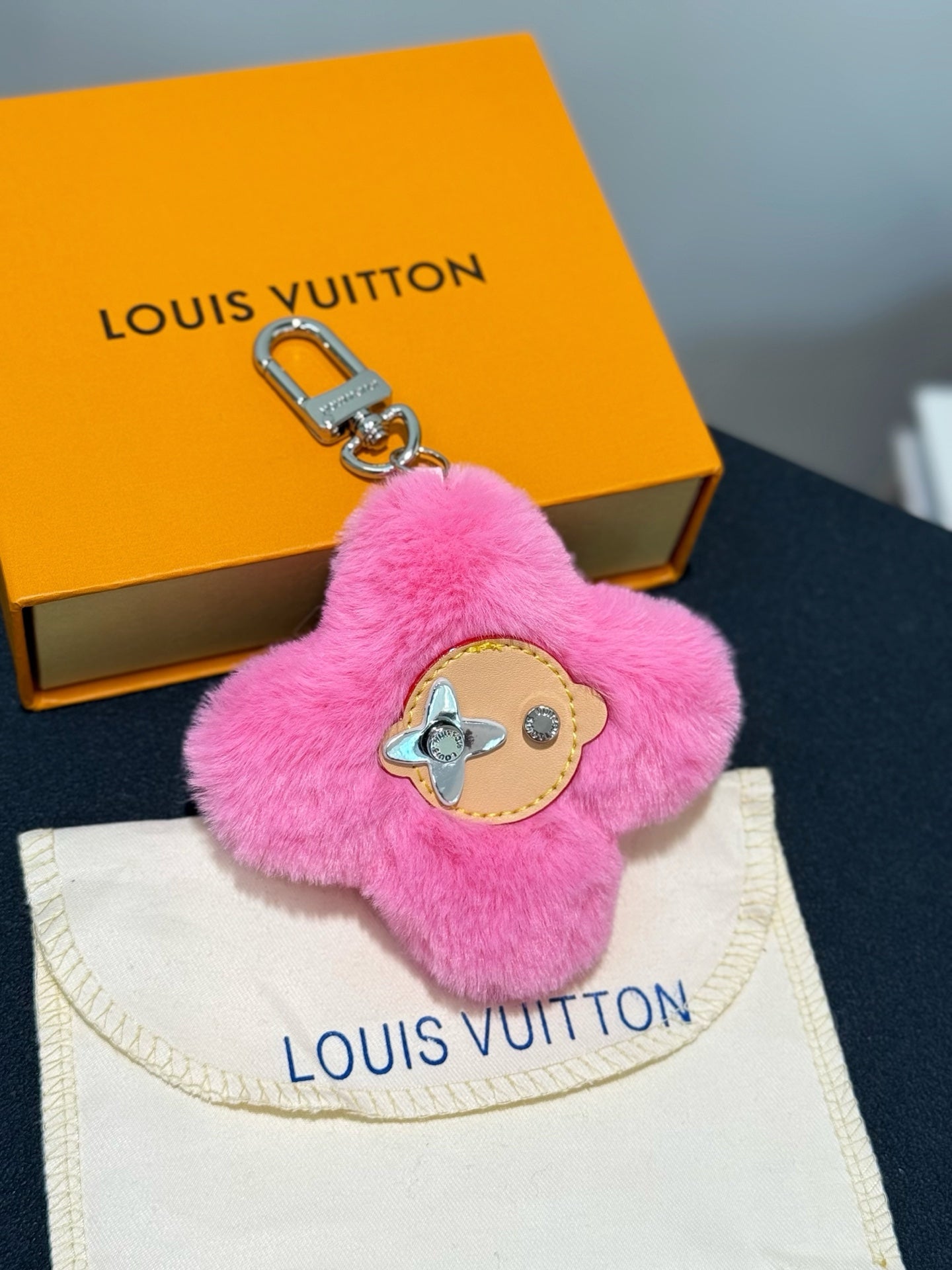 VIVIENNE SHEARLING Bag Charm