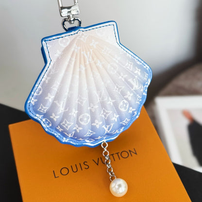 shell bag charm