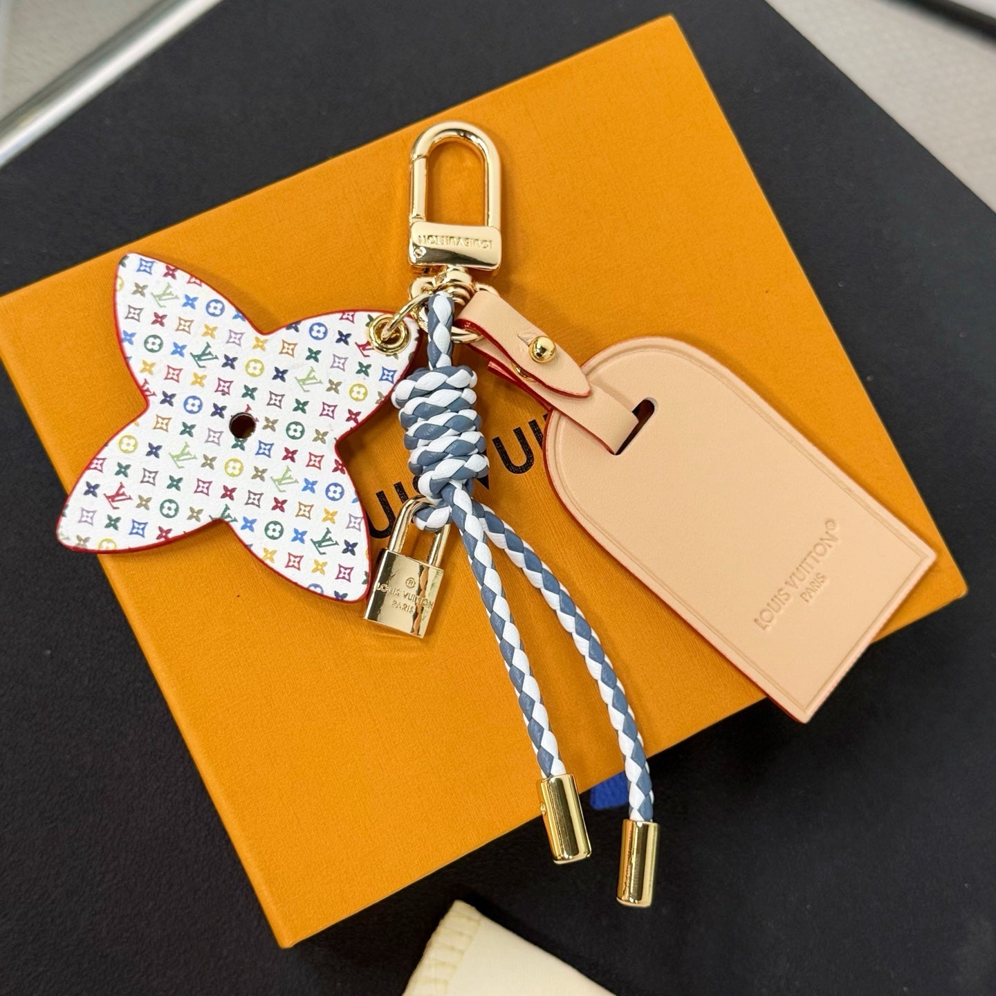 Lock And Bloom Stacking Bag Charm